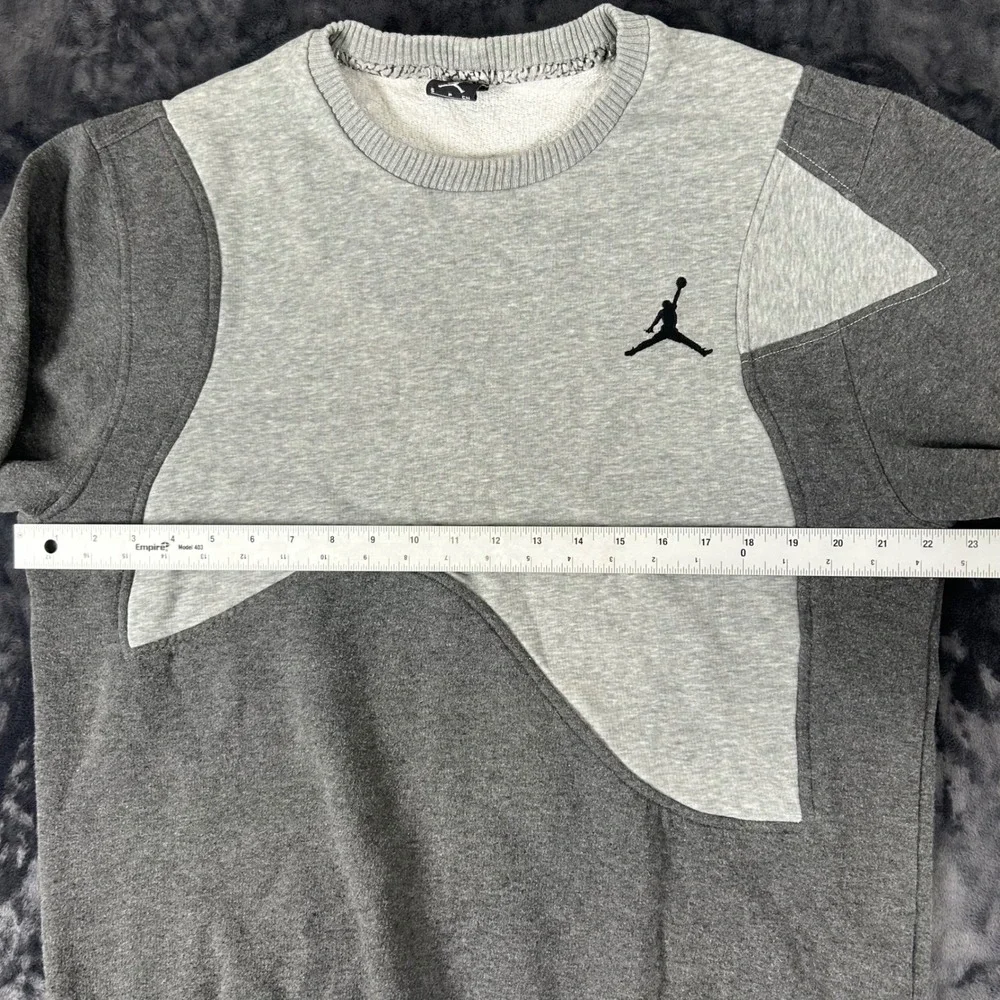 Jordan Sweatshirt Mens Small Grey Colorblock Jumpman Fleece Pullover 2460